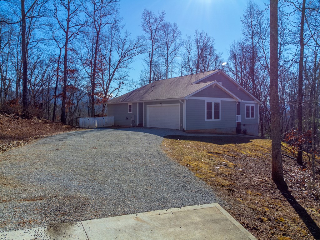 1043 HOLLY TERRACE RD