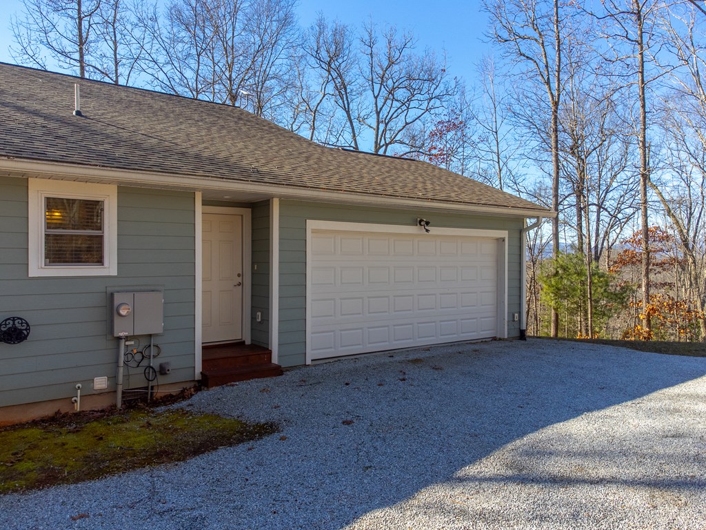 1043 HOLLY TERRACE RD