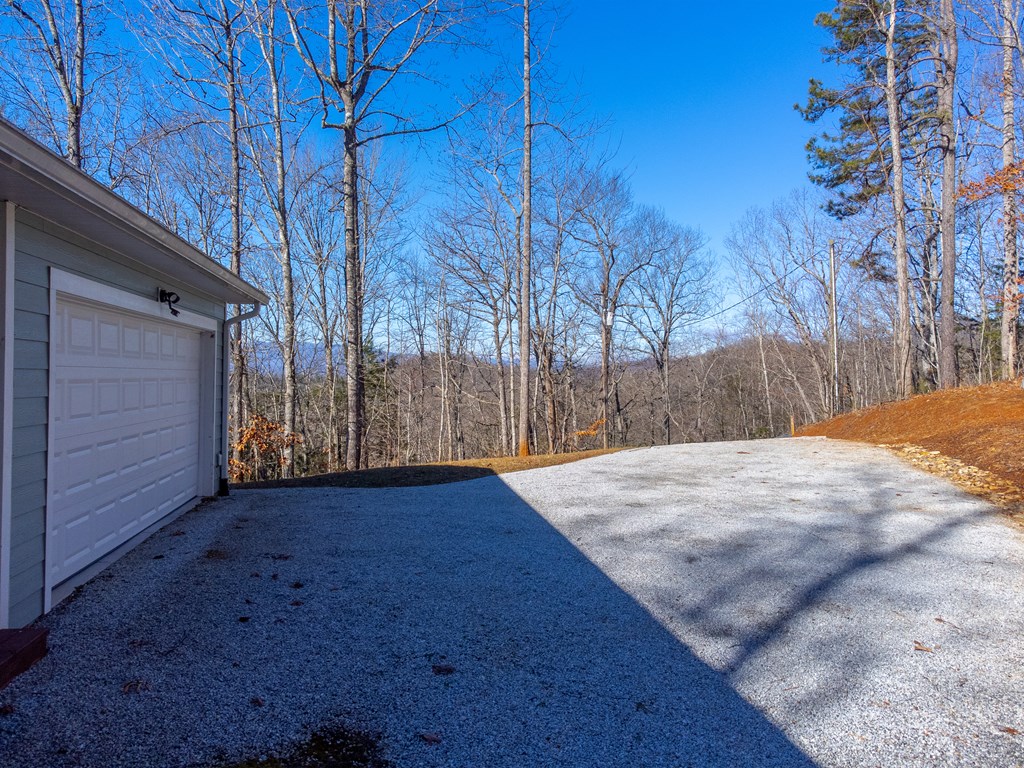 1043 HOLLY TERRACE RD