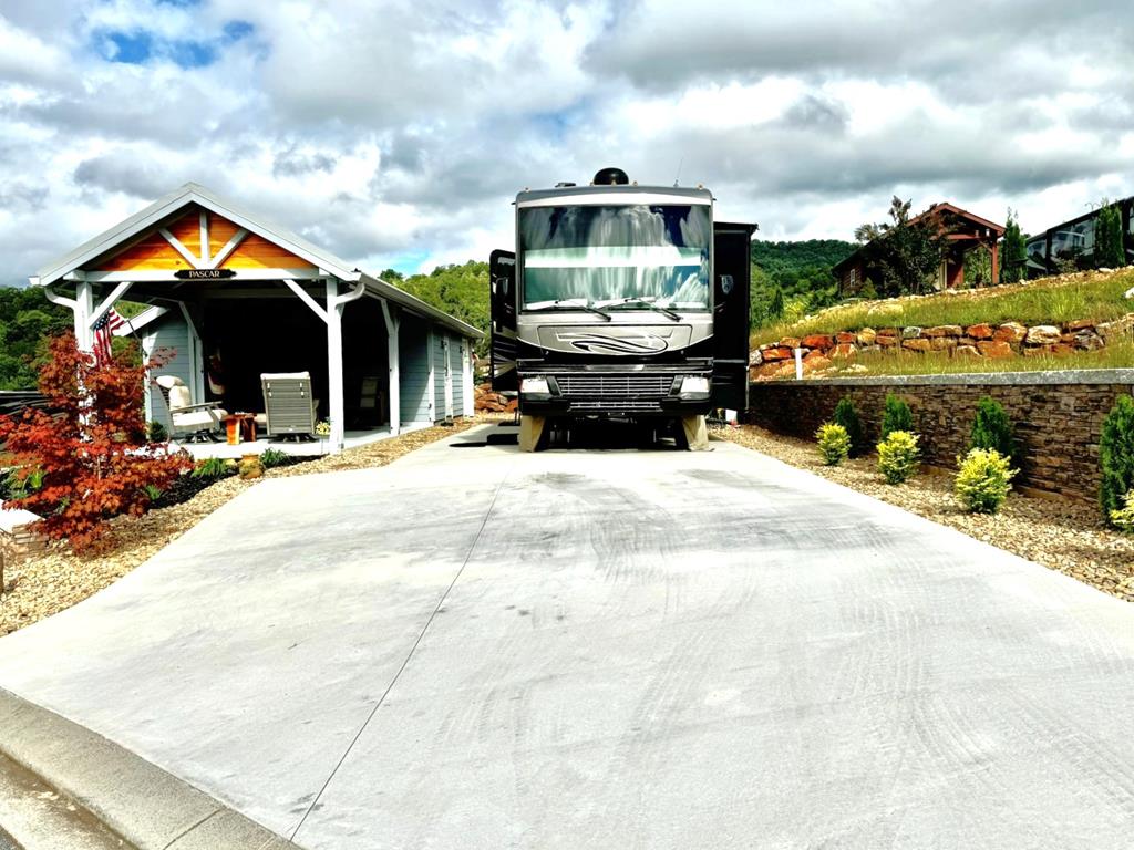 307 Sunset View Trail