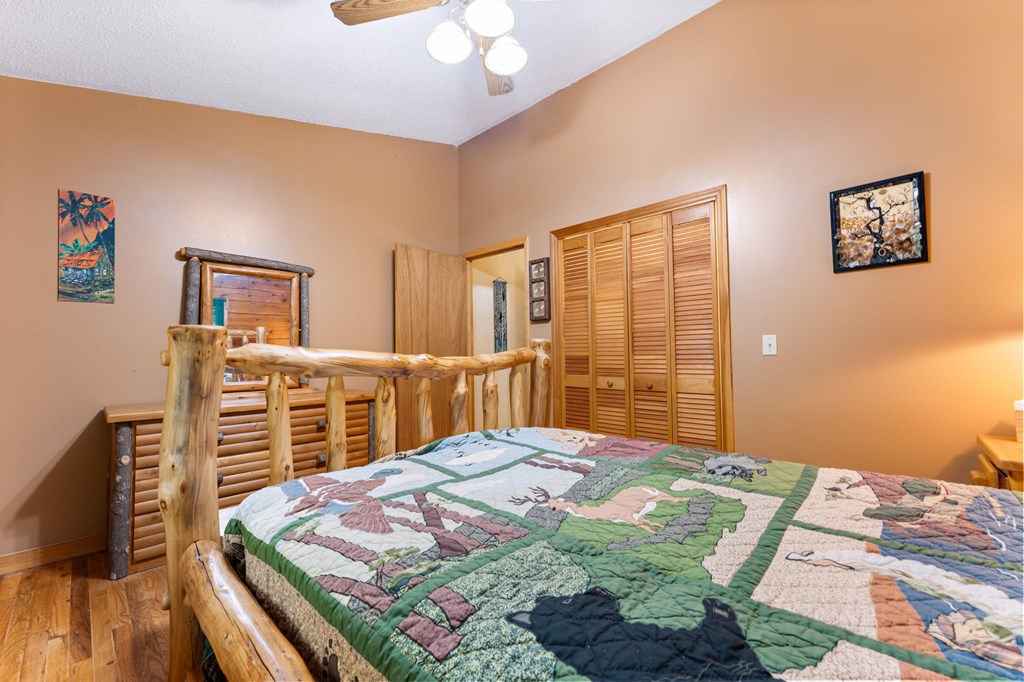 174 Upper Middle Creek Rd