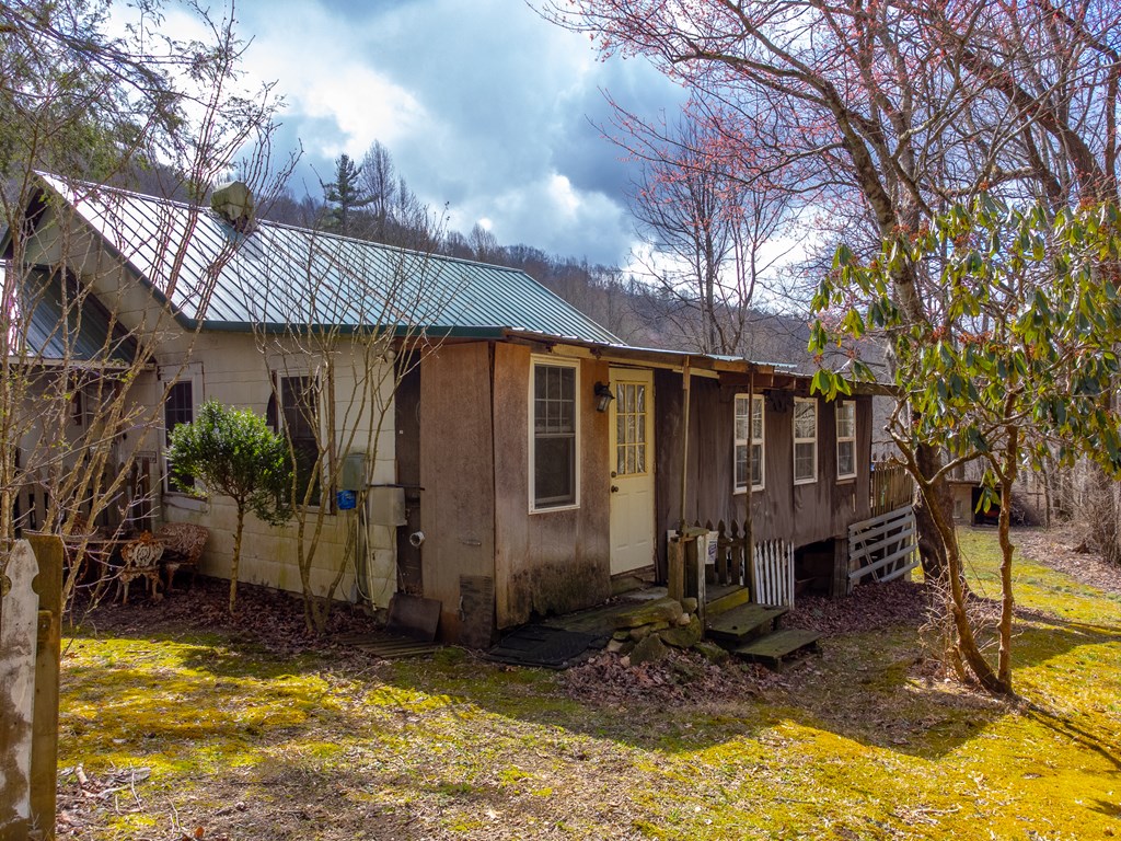 3808 Walnut Creek Rd