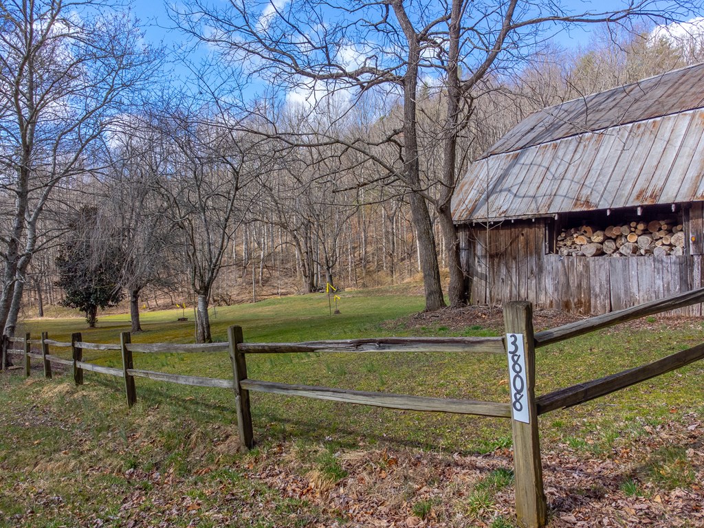 3808 Walnut Creek Rd