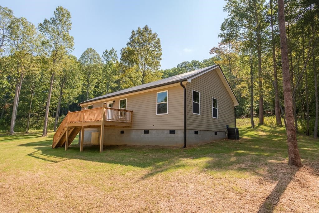 315 Pine Ridge Circle