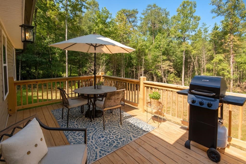 315 Pine Ridge Circle