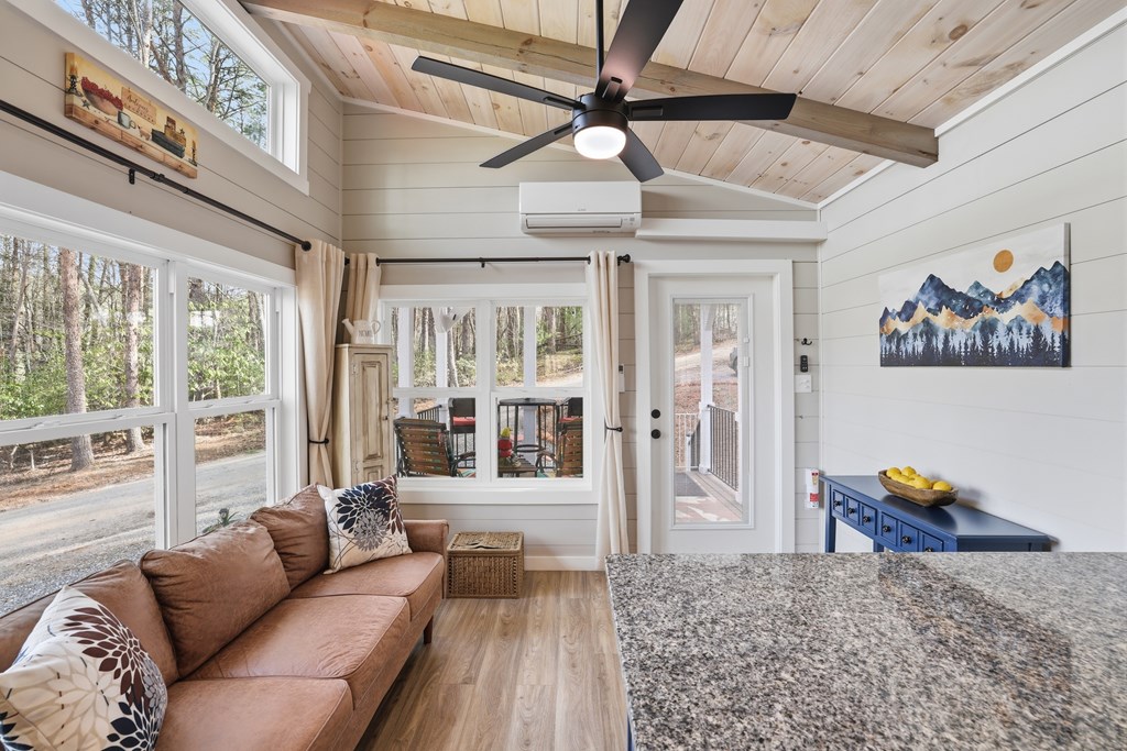18 Whitetail Cove