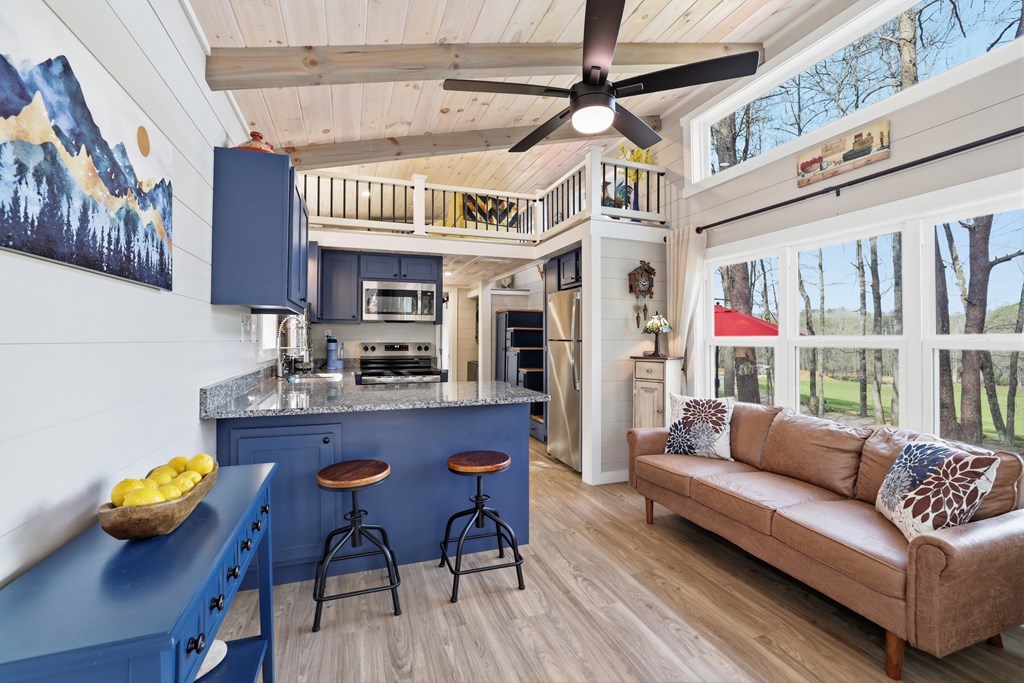 18 Whitetail Cove