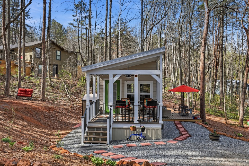 18 Whitetail Cove