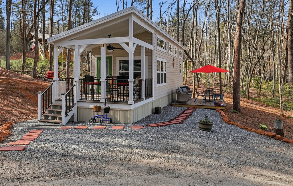 18 Whitetail Cove