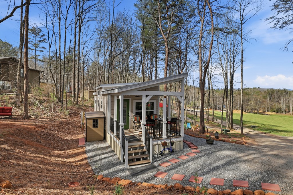 18 Whitetail Cove