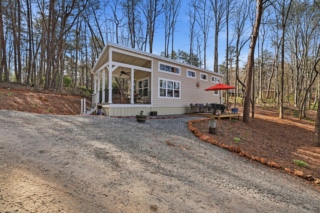 18 Whitetail Cove
