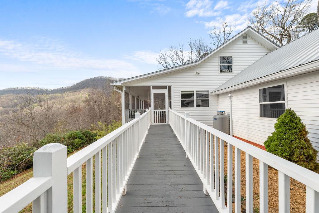 163 Pope Rd