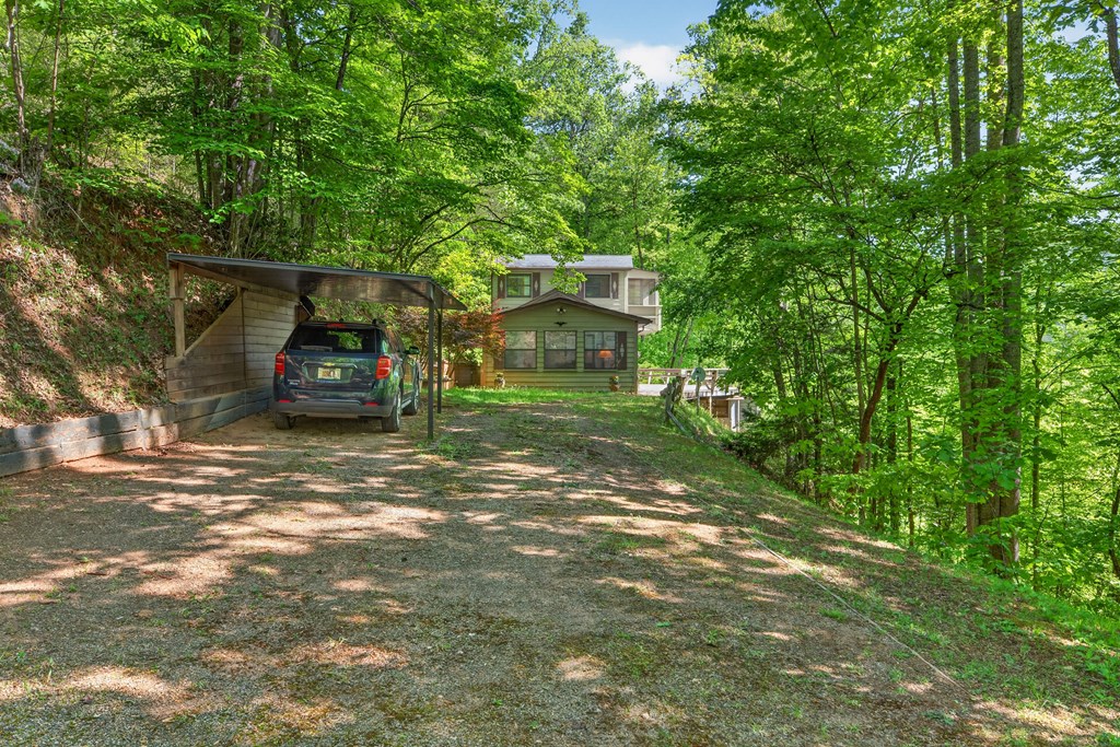 393 Echo High Rd
