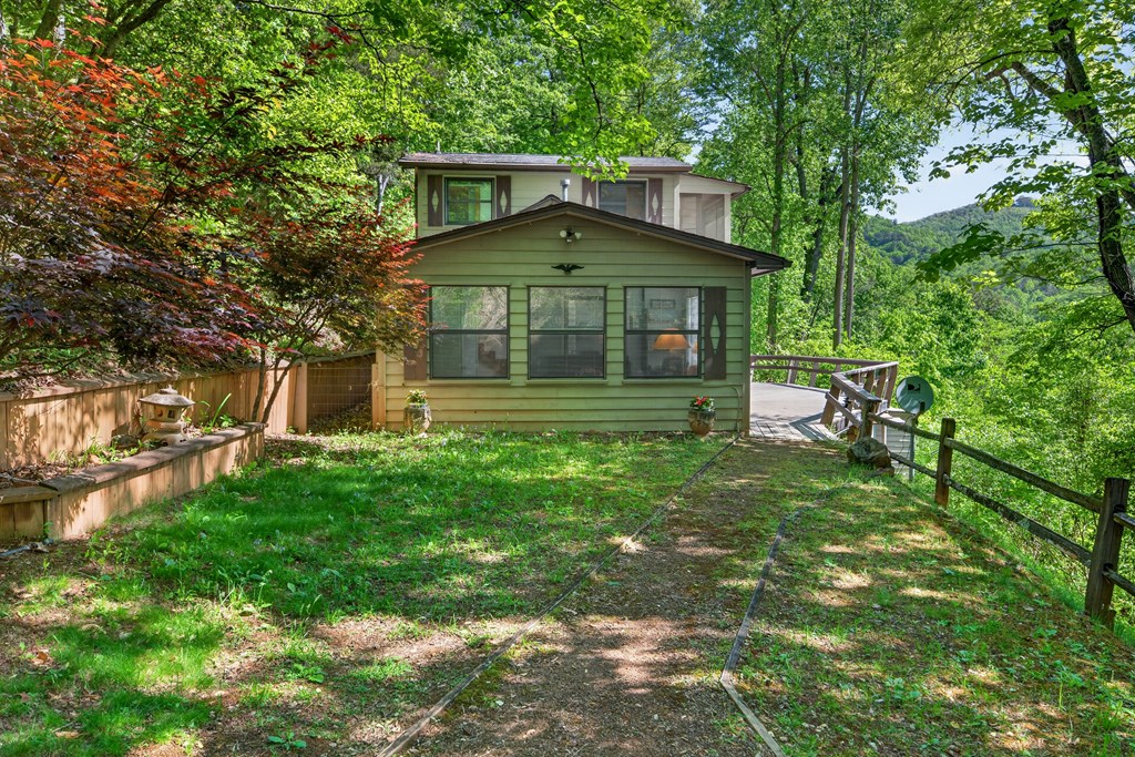 393 Echo High Rd