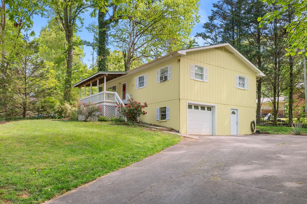 275 Crestview Heights