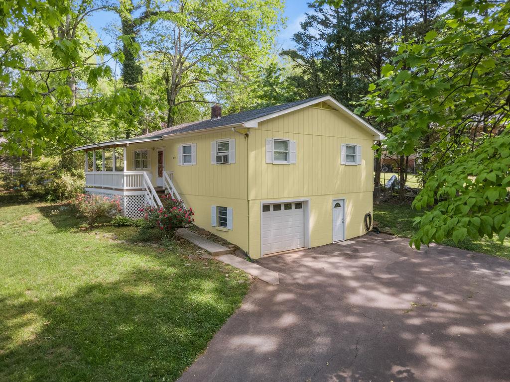 275 Crestview Heights