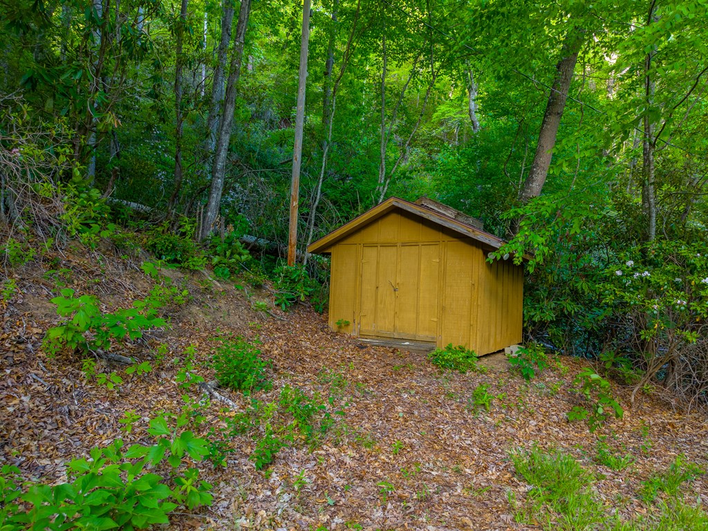 275 Mountain Laurel Drive