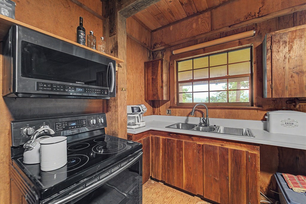 275 Mountain Laurel Drive