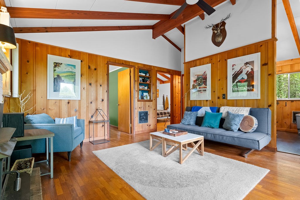 184 Pinecrest Lane