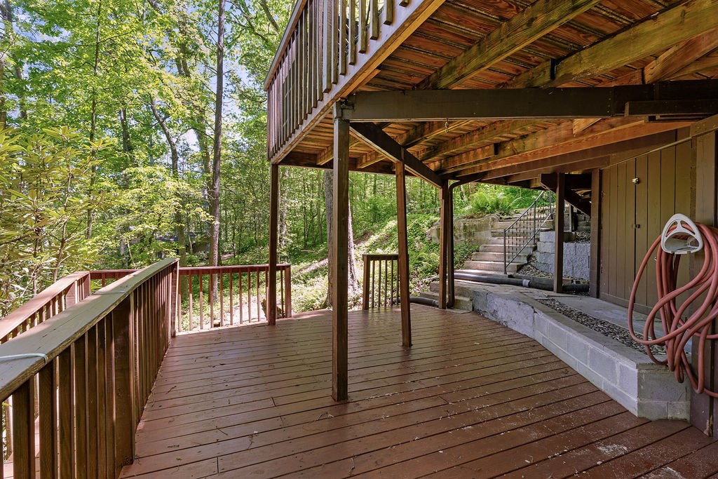 184 Pinecrest Lane