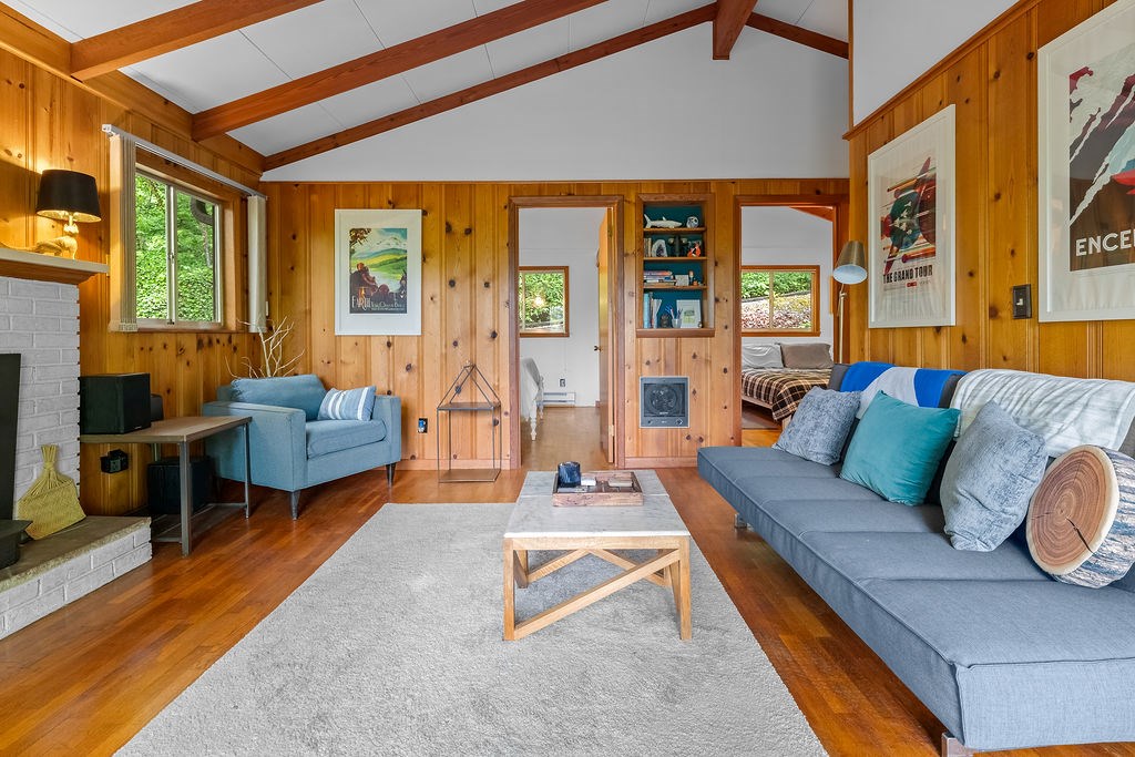 184 Pinecrest Lane