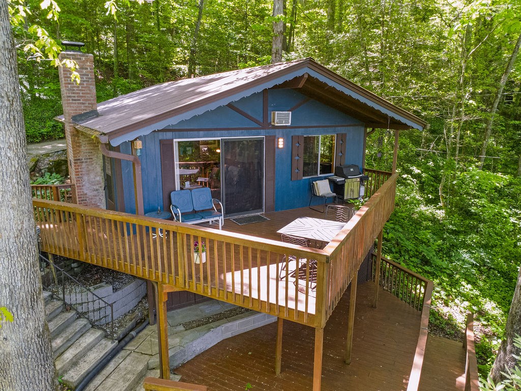 184 Pinecrest Lane