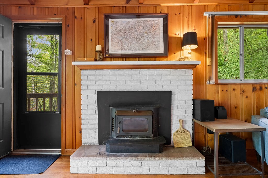 184 Pinecrest Lane