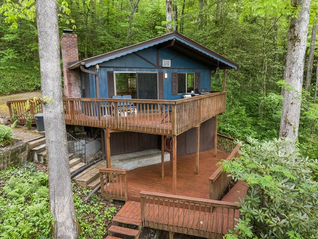 184 Pinecrest Lane