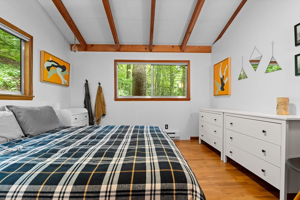184 Pinecrest Lane