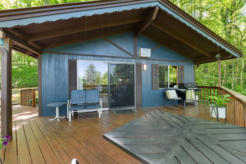 184 Pinecrest Lane