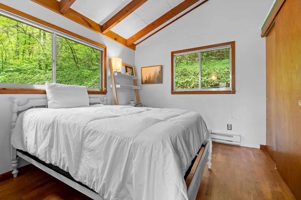 184 Pinecrest Lane