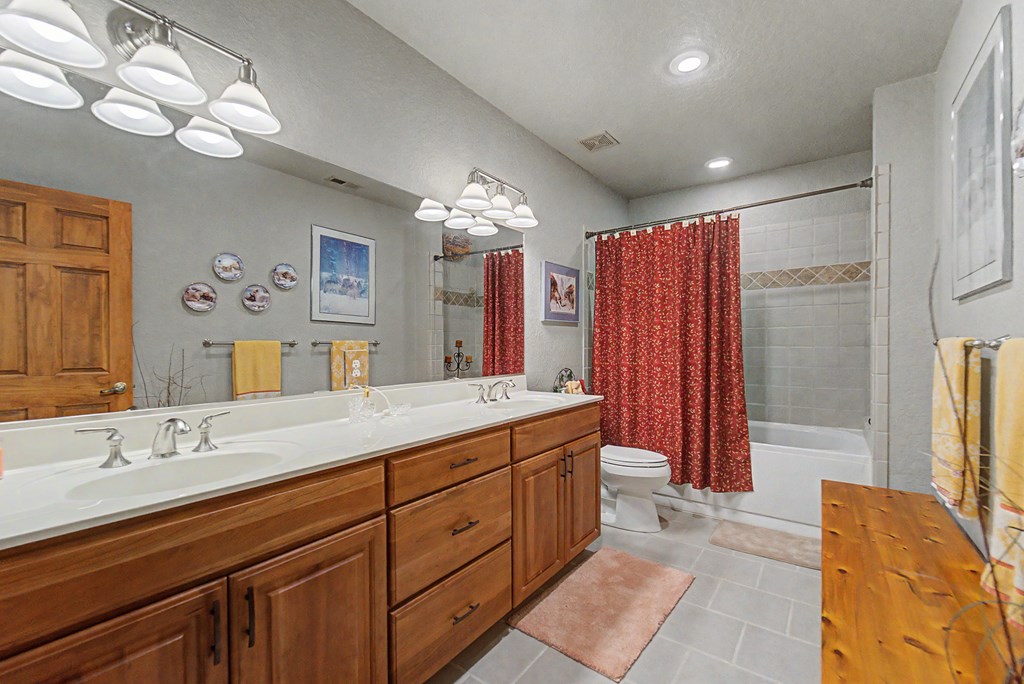 264 Chapel Cove Circle