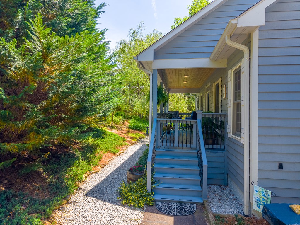 264 Chapel Cove Circle