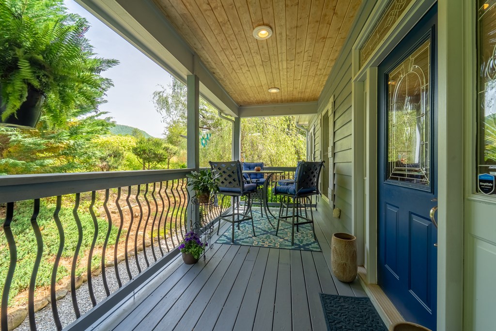264 Chapel Cove Circle