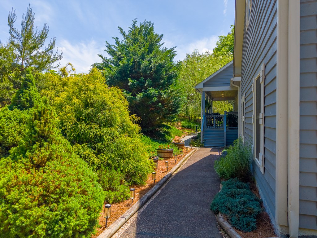 264 Chapel Cove Circle