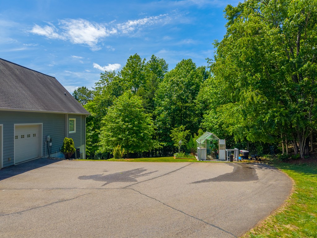 264 Chapel Cove Circle
