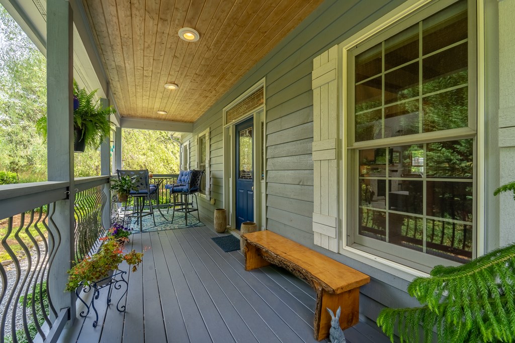 264 Chapel Cove Circle