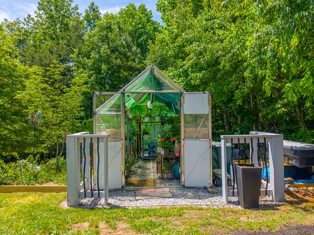 264 Chapel Cove Circle
