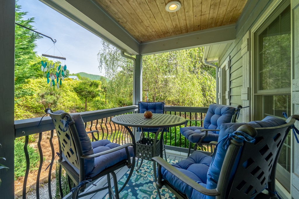 264 Chapel Cove Circle