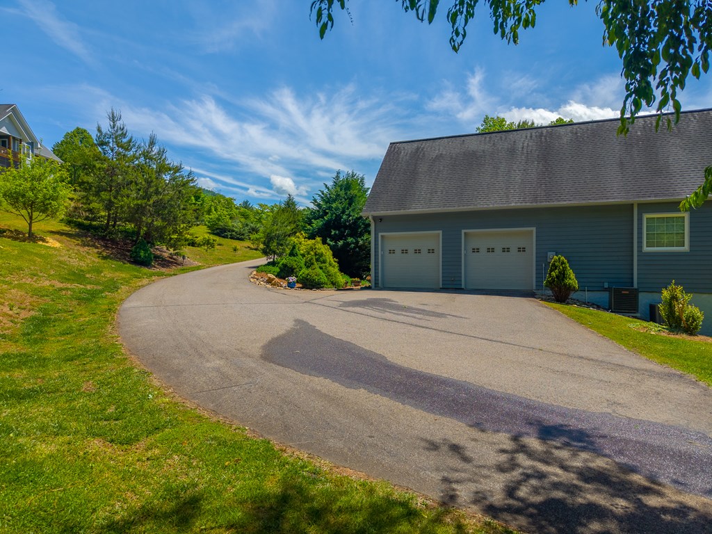 264 Chapel Cove Circle