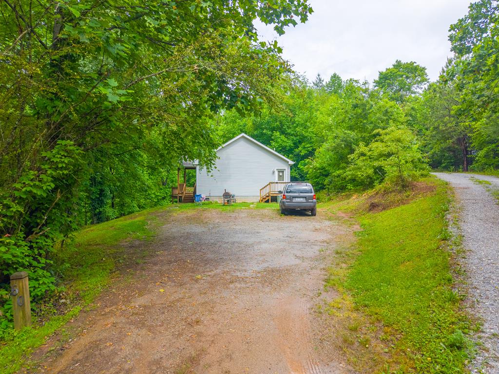 60 Family Branch Road
