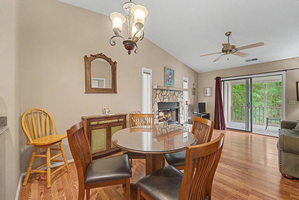 35A Mint Lake Court W