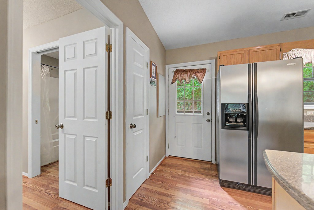 35A Mint Lake Court W