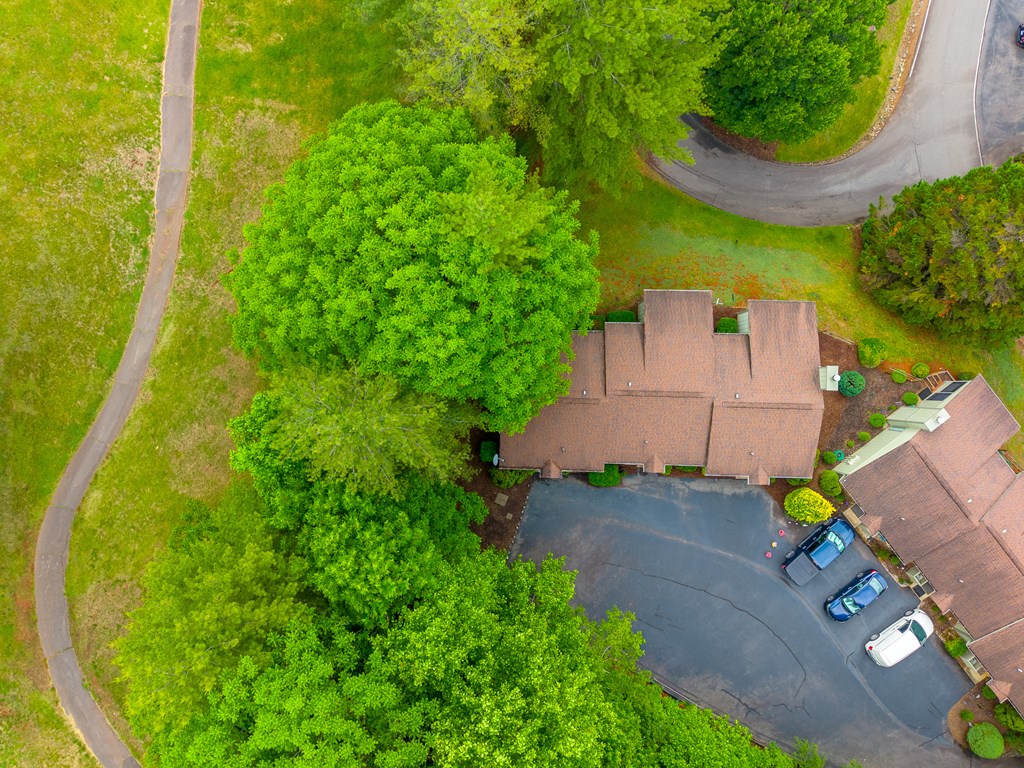 35A Mint Lake Court W