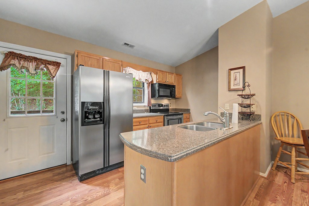 35A Mint Lake Court W