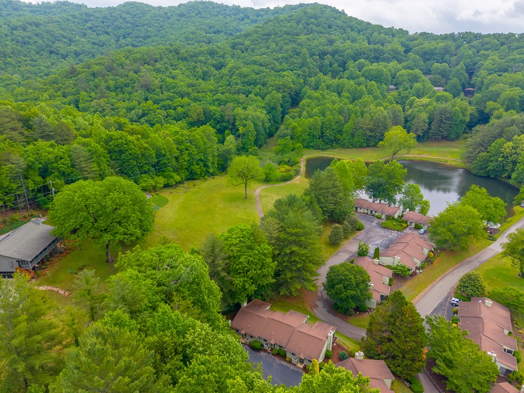 35A Mint Lake Court W