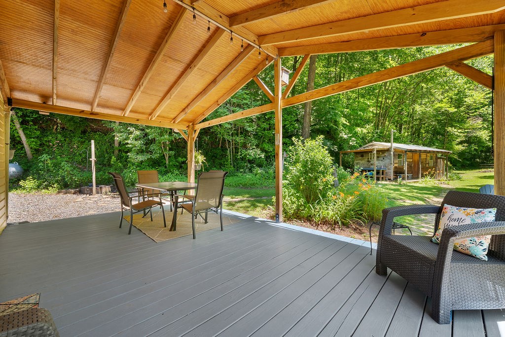 226 Little Ellijay Rd