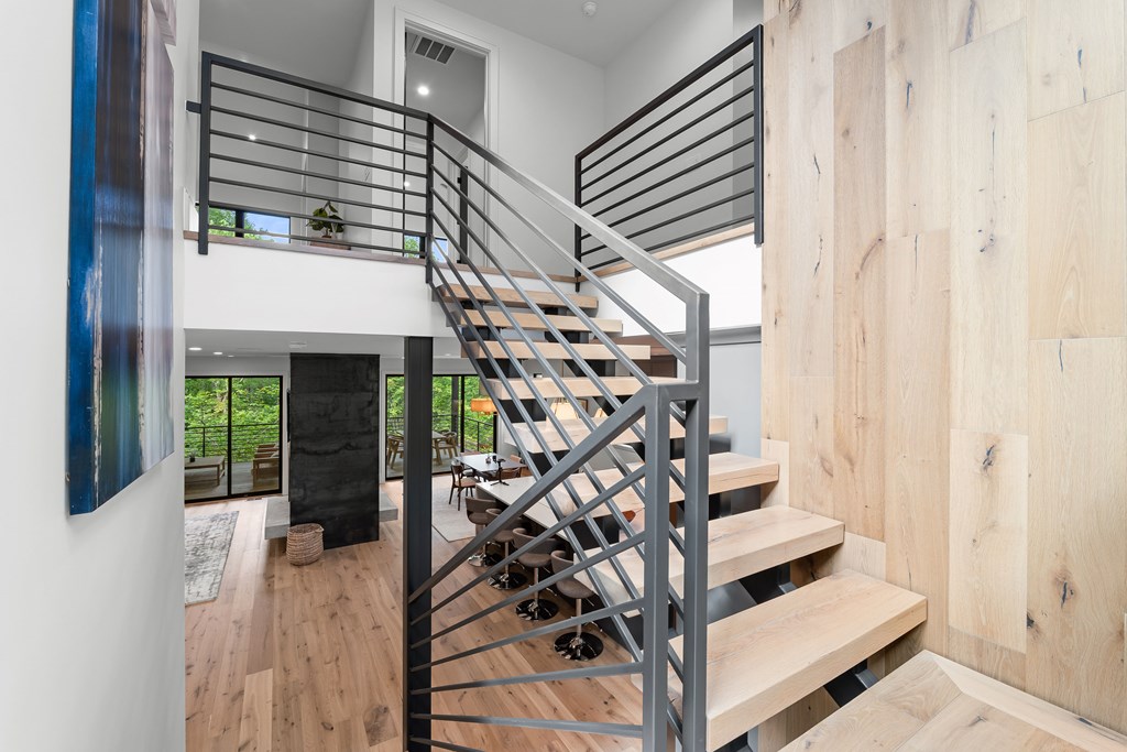 180 Hemlock Circle