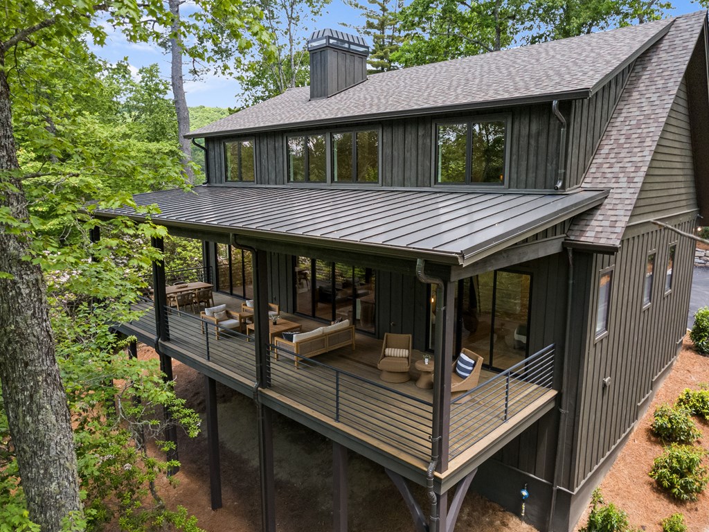 180 Hemlock Circle