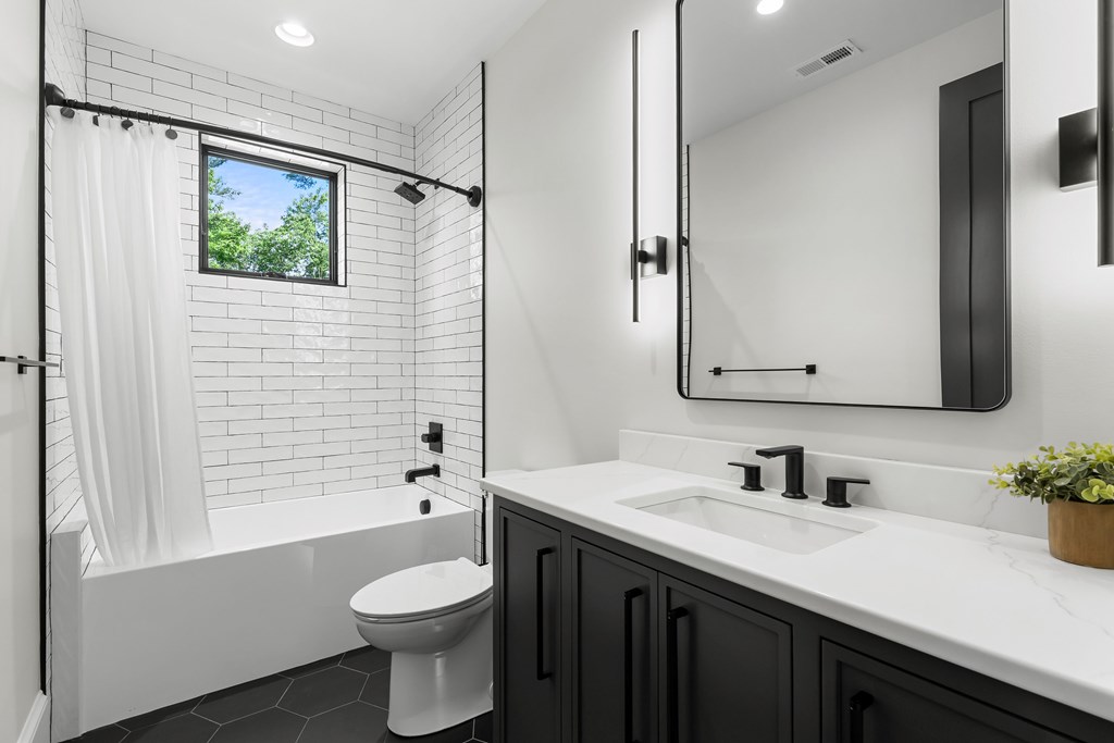 180 Hemlock Circle